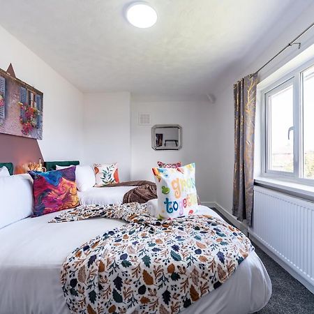 Aseda 4 Bedroom Private Parking, Game Zone -Pool Table, Garden Home Kingston upon Hull Exterior photo