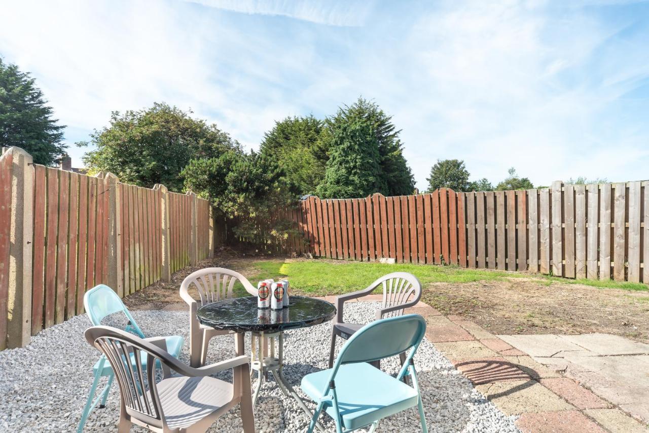 Aseda 4 Bedroom Private Parking, Game Zone -Pool Table, Garden Home Kingston upon Hull Exterior photo