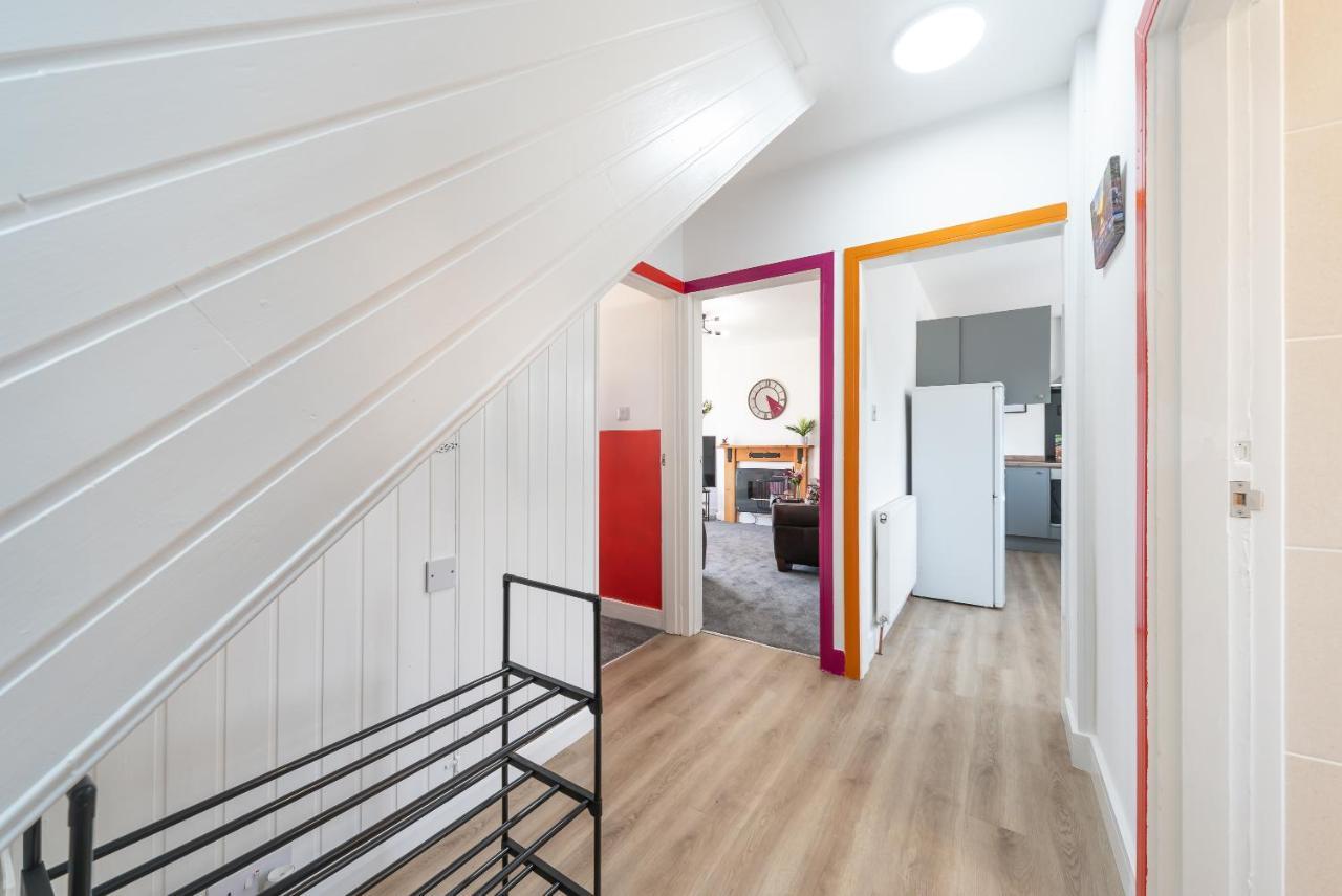 Aseda 4 Bedroom Private Parking, Game Zone -Pool Table, Garden Home Kingston upon Hull Exterior photo